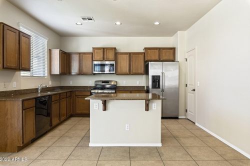 4031 Torrey Pne Ln, Chandler AZ  85249-3871 exterior