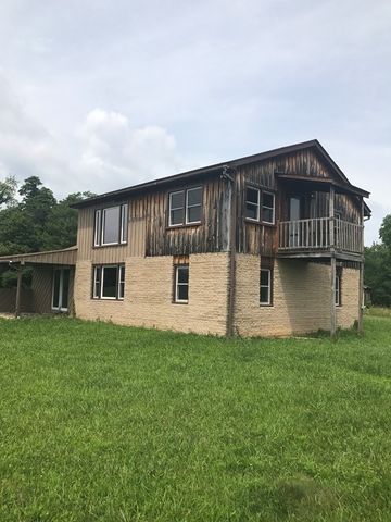 321 Clark Place Rd, Ewaterfrd, PA 17021-7080
