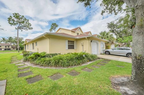 2601 Maplewood Dr, West Palm Beach, FL 33415-1487