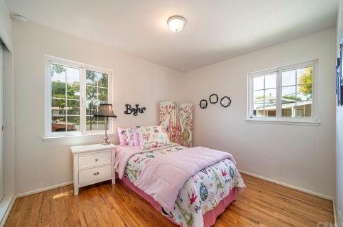 6041 Benmore St, Long Beach CA  90815-1408 exterior