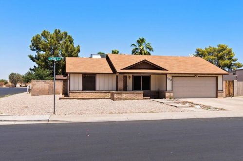 300 Moore Ave, Gilbert, AZ 85234-2360