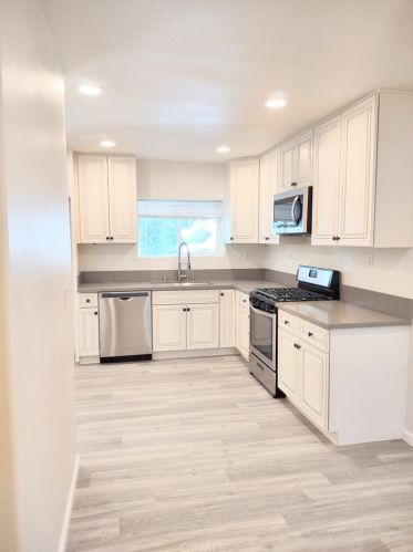 3780 La Hacienda Dr, San Bernardino CA  92404-2039 exterior