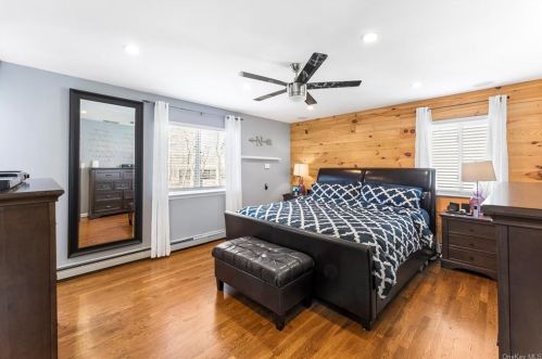 20 Stratford Rd, White Plains NY  10603-2827 exterior