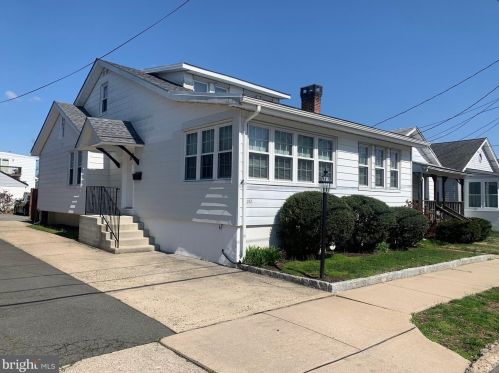 292 Homecrest Ave, Trenton, NJ 08638-3636