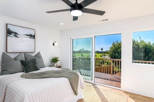 2063 Grandview St, Oceanside CA  92054-5618 exterior