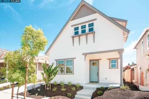 1082 Carol Ln, Santa Rosa, CA 95404-5627