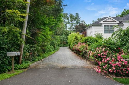 51 Park Pl, New Canaan, CT 06840-6233