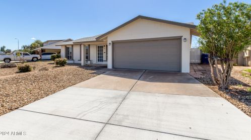 2505 Commonwealth Cir, Chandler, AZ 85225-6017