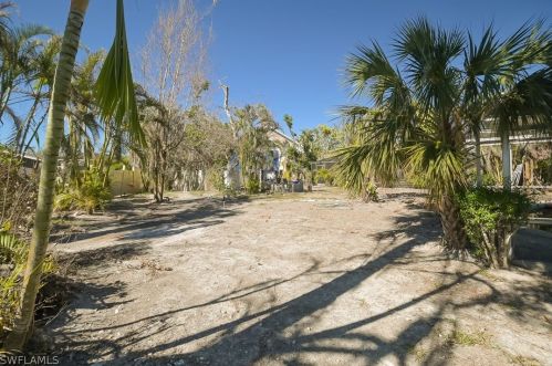 8100 Lagoon Rd, Fort Myers Beach FL  33931-5007 exterior