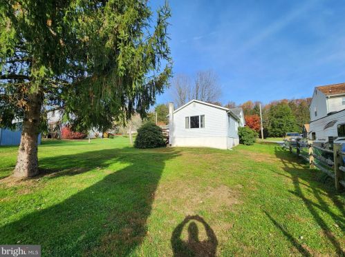 3706 Humpton Rd, Downingtown PA  19335-2126 exterior