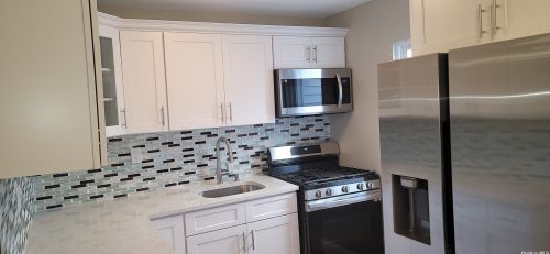 130-16 124th St, Jamaica, NY 11420-3307
