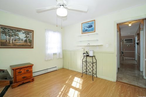 4212 Florence Rd, Bethpage NY  11714-6208 exterior