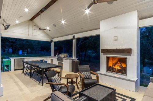 10555 Watsonville Rd, Gilroy CA  95020-9433 exterior