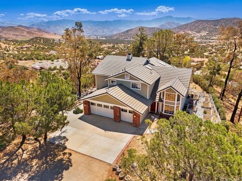 35120 Sierra View Rd, Santa Clarita, CA 91390-4642