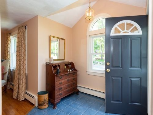 23 Gail St, Topsfield, MA 01983-1728