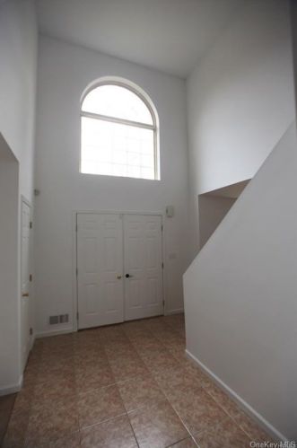 45 Dartmouth Dr, Rock Hill NY  12775-6011 exterior