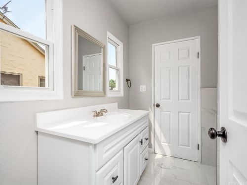 3742 Balch Ave, Fresno CA  93702-2804 exterior