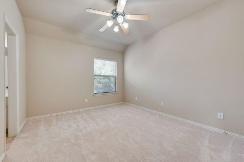 3604 Leanne Dr, Lewisville TX  75022-0962 exterior