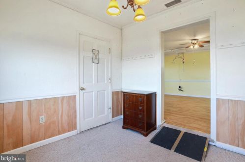 13070 Old Valley Pike, Edinburg VA  22824-3144 exterior