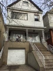135 28th St, Bayonne, NJ 07002-4912