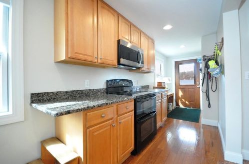 26 Birch St, Waterbury CT  06704-3806 exterior