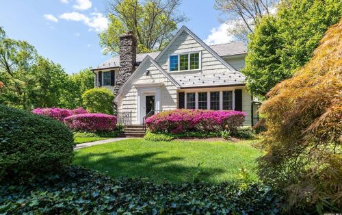 89 Mccouns Ln, Muttontown, NY 11545-2012