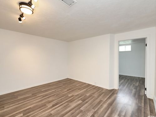 2136 Monroe Blvd, Ogden UT 84403-0235 exterior