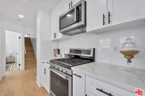 307 Fernando St, Newport Beach CA  92661-1236 exterior