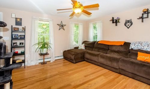 15 Chabot St, Somersworth NH  03878-1302 exterior