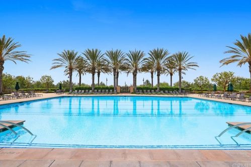 80 Hazelton, Irvine CA  92620-2189 exterior