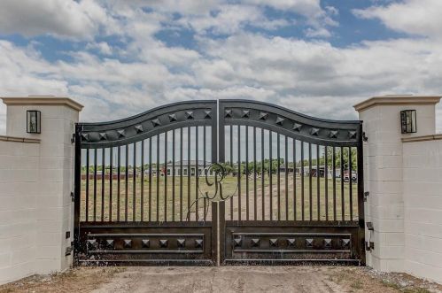 145 Travis Rd, Weatherford, TX 76088-2408