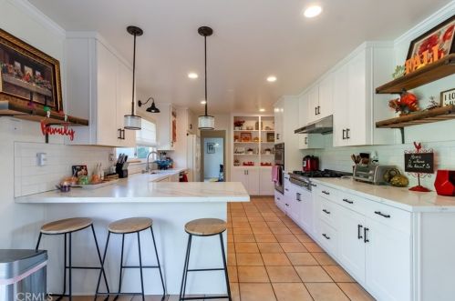 521 Sunnyside Ave, Redlands CA  92373-5635 exterior