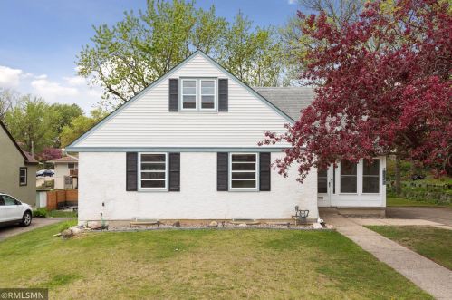 1527 Atlantic St, Saint Paul, MN 55106-1101