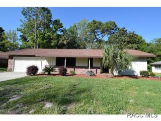 16 Pine Dr, Homosassa, FL 34446-4660
