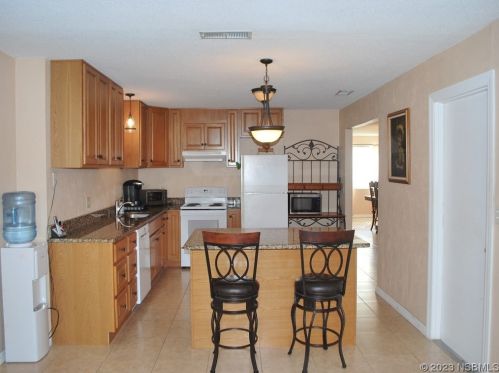 940 Northbrook Dr, Ormond Beach FL  32174-3972 exterior