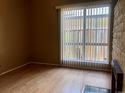 48 Mann St, Irvine CA  92612-2127 exterior