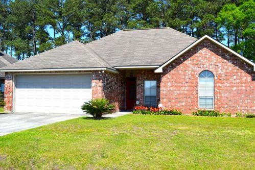 13637 Hope Haven Dr, Walker, LA 70785-4535