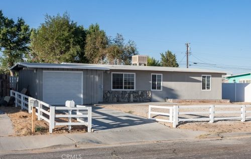 27274 Juniper Ave, Boron, CA 93516-1364