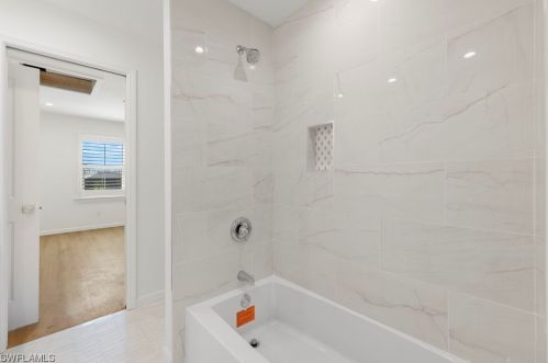 9393 Peaceful Dr, Sanibel FL  33957-4238 exterior