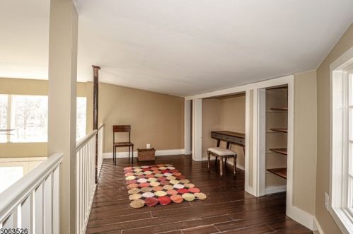 503 Cokesbury Rd, Annandale NJ  08801-2034 exterior