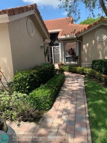 7831 Majestic Palm Dr, Boynton Beach, FL 33437-5415