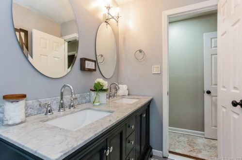 28 Talcott Rd, Glastonbury CT  06033-2919 exterior