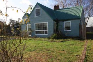 1806 Gilbert Dr, Lebanon OR  97355 exterior