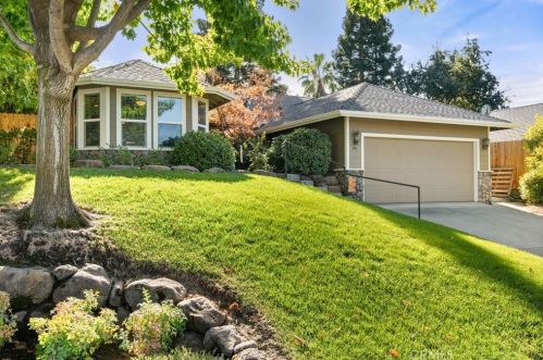 291 Pinyon Hills Dr, Chico CA  95928-3963 exterior