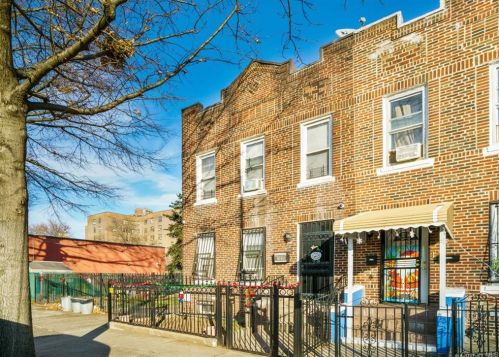 1040 Metcalf Ave, Bronx, NY 10472-6002