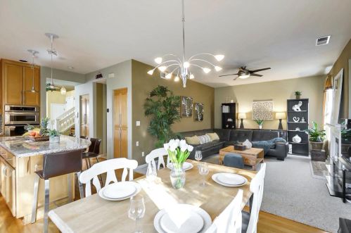 5625 Le Fevre Dr, San Jose CA  95118-3927 exterior