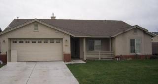 1035 Millbrook St, Hanford, CA 93230-8592