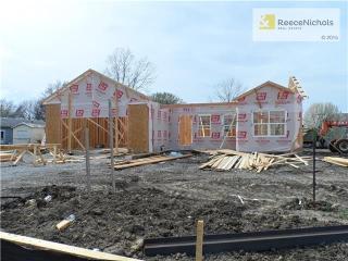 250 Walnut St, Gardner KS  66030 exterior