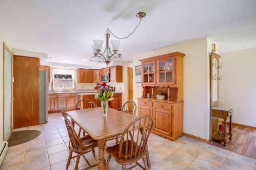 58 Long Pond Rd, Danville NH  03819-3126 exterior