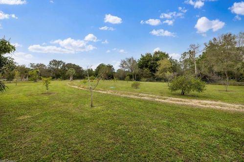 2291 Oakes Blvd, Naples FL  34119-1371 exterior